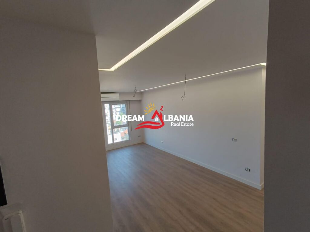 Apartament 2+1 Ne Shitje te Shkolla e Kuqe ne Tirane (ID 41212215)