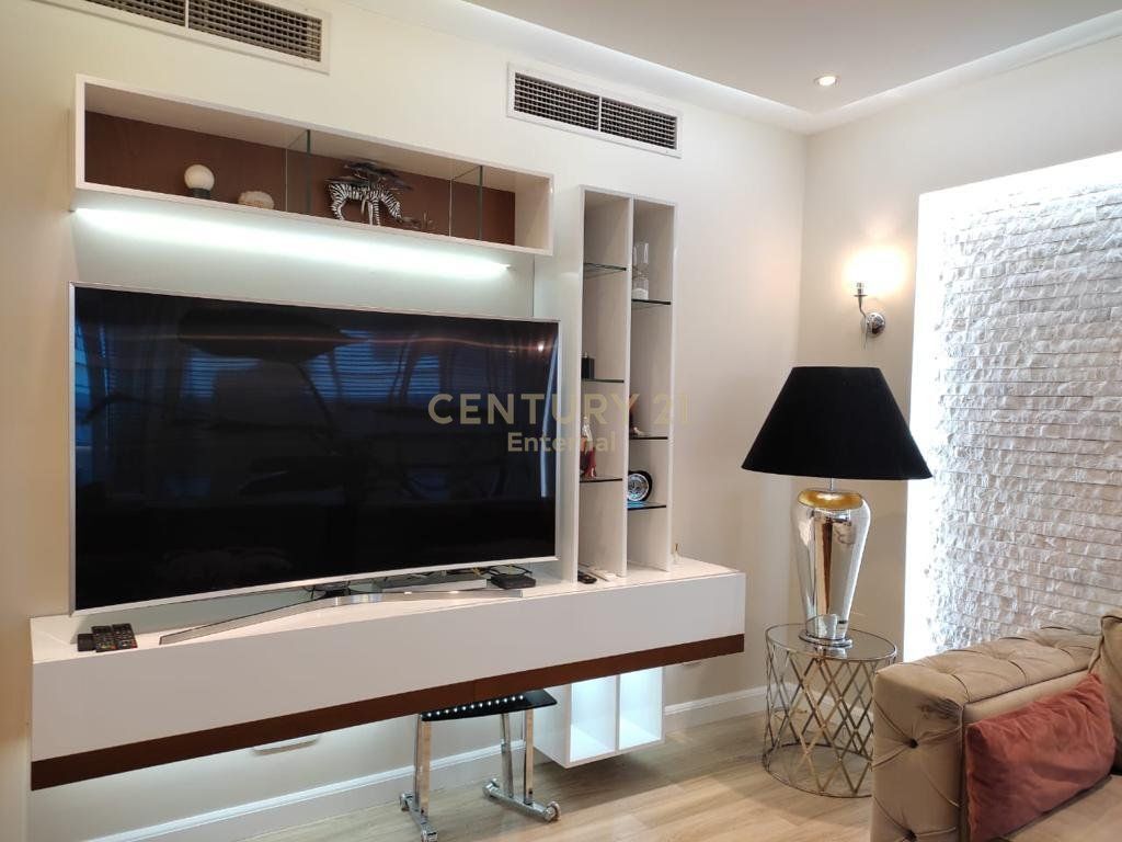 Apartament 3+1+2 per qira te Nobis, Liqeni