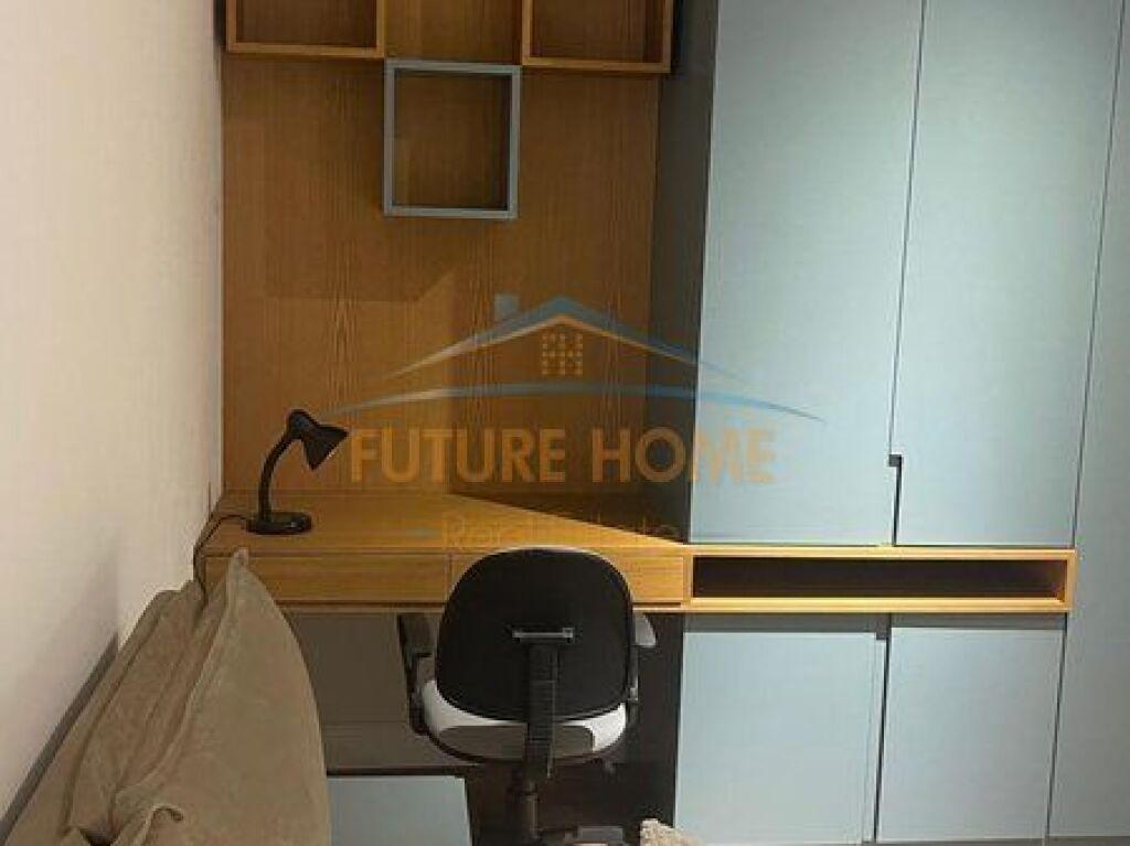 Qira, Vile, Farke e Vogel, Tirane