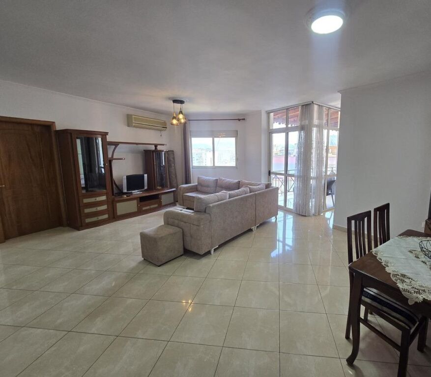 📌 Appartamento 2+1 in affitto – Via delle Barricate