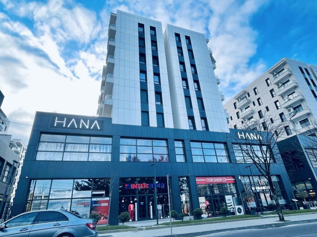 Shitet, Apartament 2+1+2, Porcelan, Tiranë.