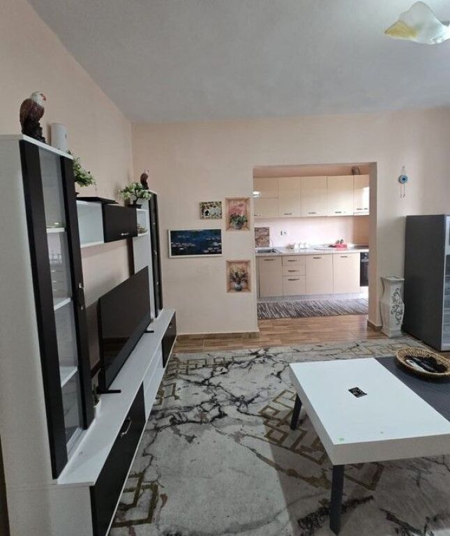 Shitet apartament 1+1 ,Babrru