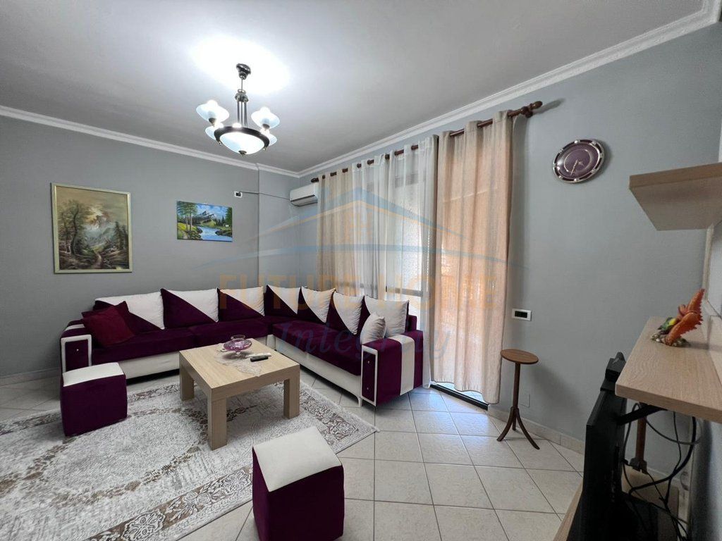 Qera, Apartament 2+1, Ish Tregu Elektrik, Tiranë.