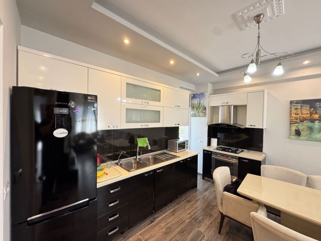 Kopshti Zoologjik_Shitet Apartament 2+1+2