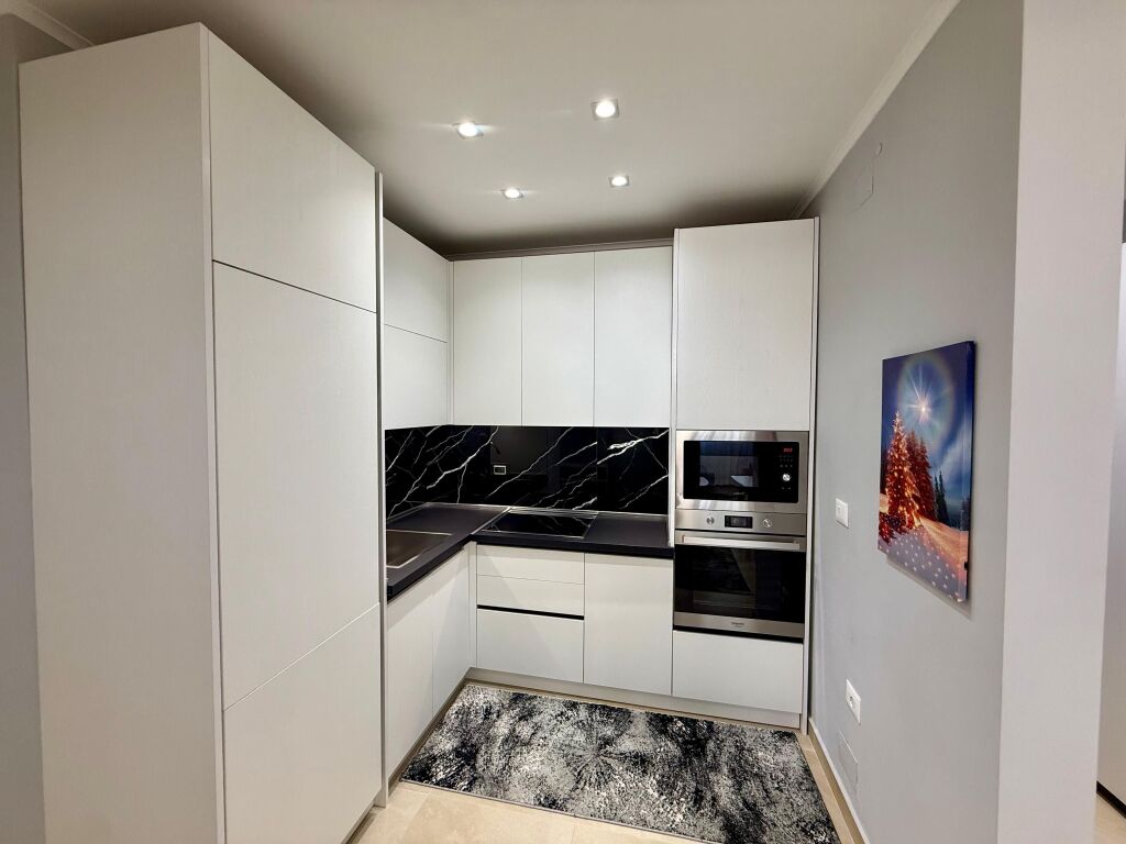 QERA Apartamenti 2+1 📍prane kopshtit Botanik,me Ballkon dhe Depo ,
