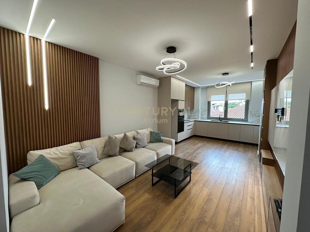 SHITET APARTAMENT 2 + 1 + 2 TEK OXHAKU KOMPLEKSI TOWER BRIGDE !