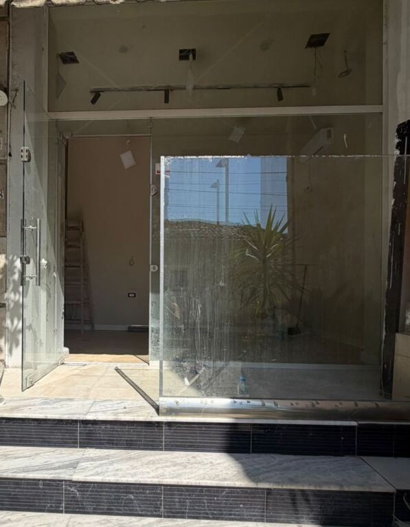 Shop for Sale – Barricades Street