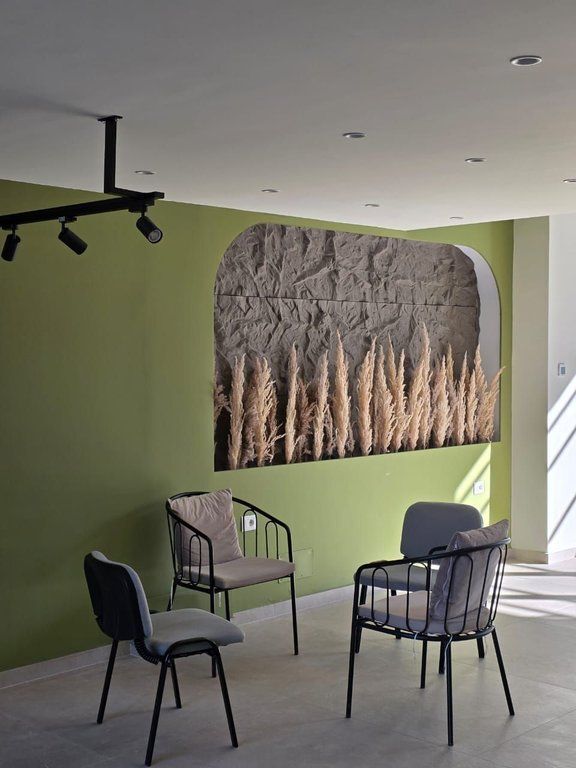 PORCELAN, RENTAL OF SPACE!