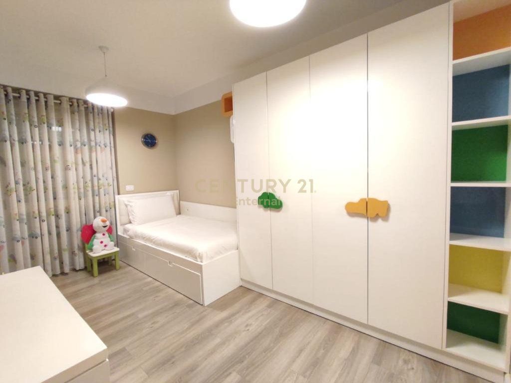 APARTAMENT 3+1+2 PER QIRA TE NOBIS