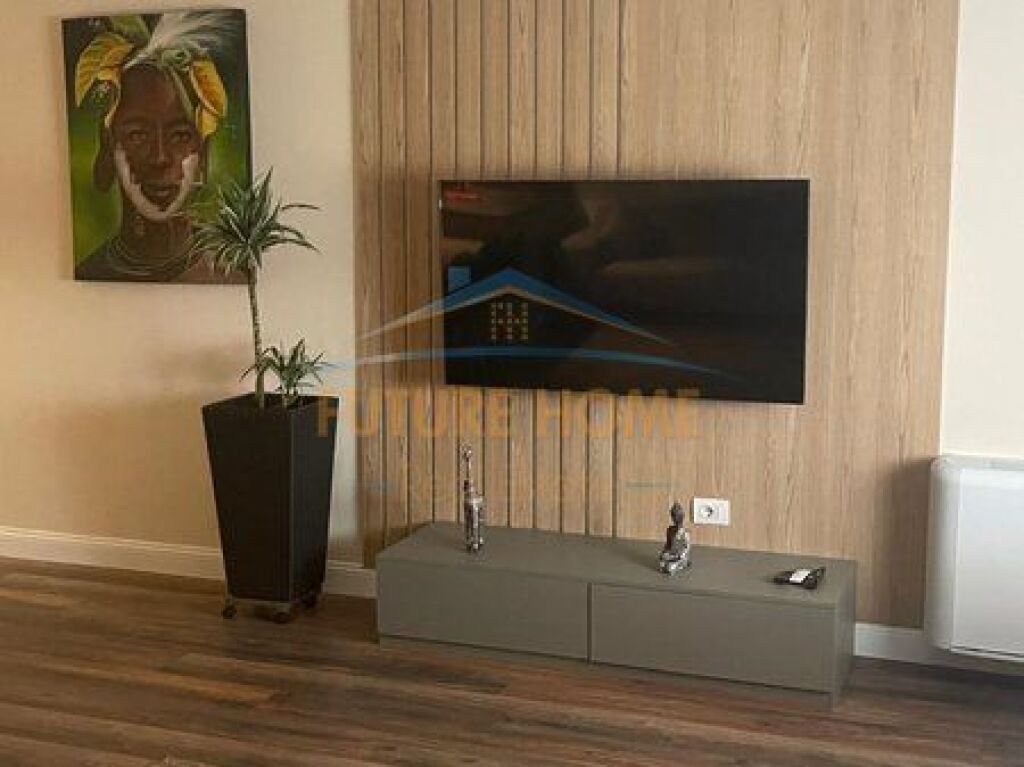 Qira, Vile, Farke e Vogel, Tirane