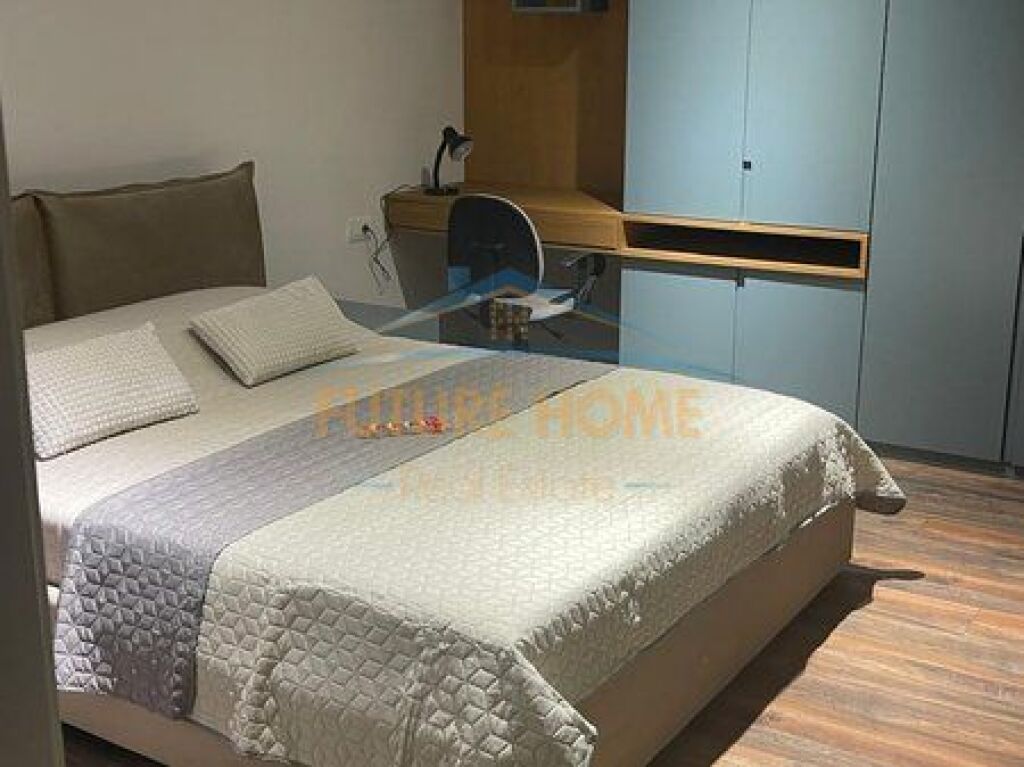 Qira, Vile, Farke e Vogel, Tirane