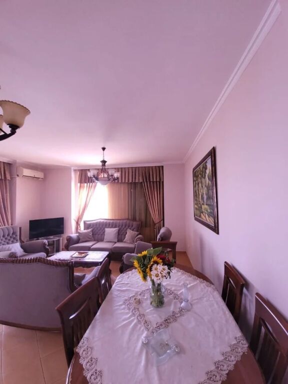 📍Presso l'ex Esposizione Albania Oggi, si affitta un appartamento 2+1+2 arredato, 800€uro