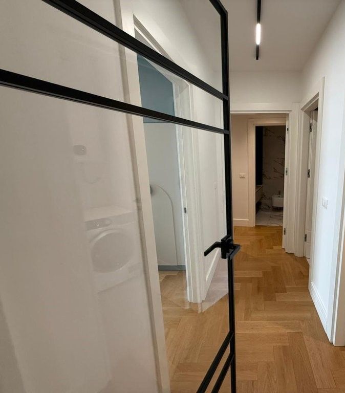 JAPIM ME QIRA APARTAMENT LUKSOZ+POST PARKIMI TEK REZIDENCA LAKE VIEW!