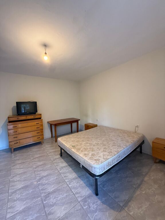 🏠AFFITTASI Appartamento 2+1+balcone 📍Via Ferit Xhajko 💶450€/Mese