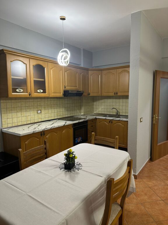 We rent a 2+1 apartment near Myslym Shyri