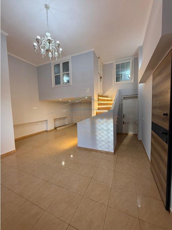 In vendita, Duplex, Via "Shefqet Kuka", Fresk