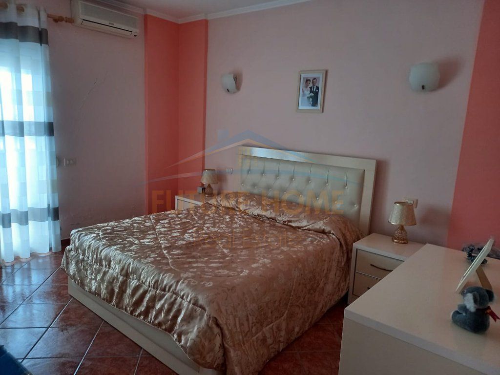 Qera Apartament 1+1 , Rruga e Portit , Durres