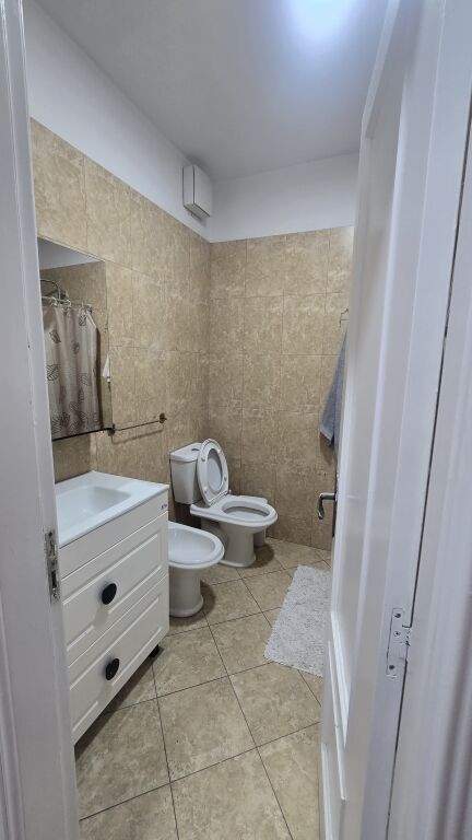For rent apartment 2+1+2 bathrooms at Globe opposite Delijorgjit