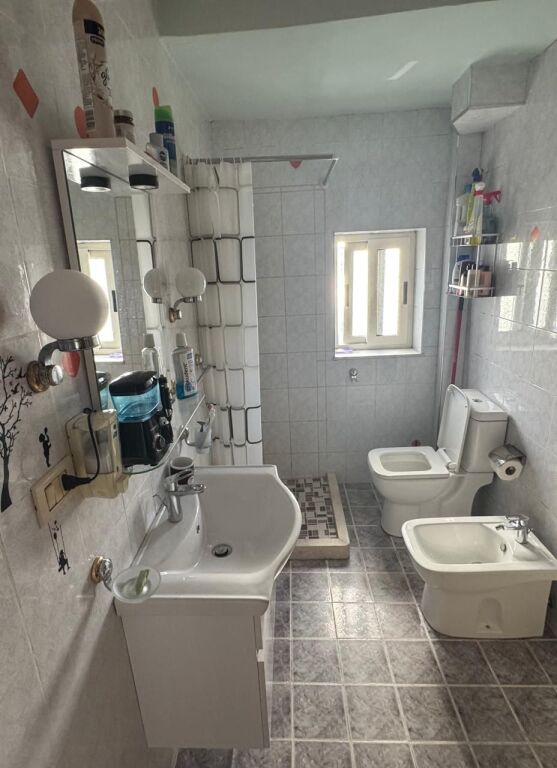 Vendesi in vendita appartamento 2+1 Bllok