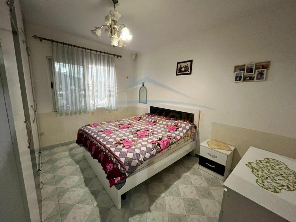 For sale, Apartment 2+1, "Qemal Mici" School, Durres