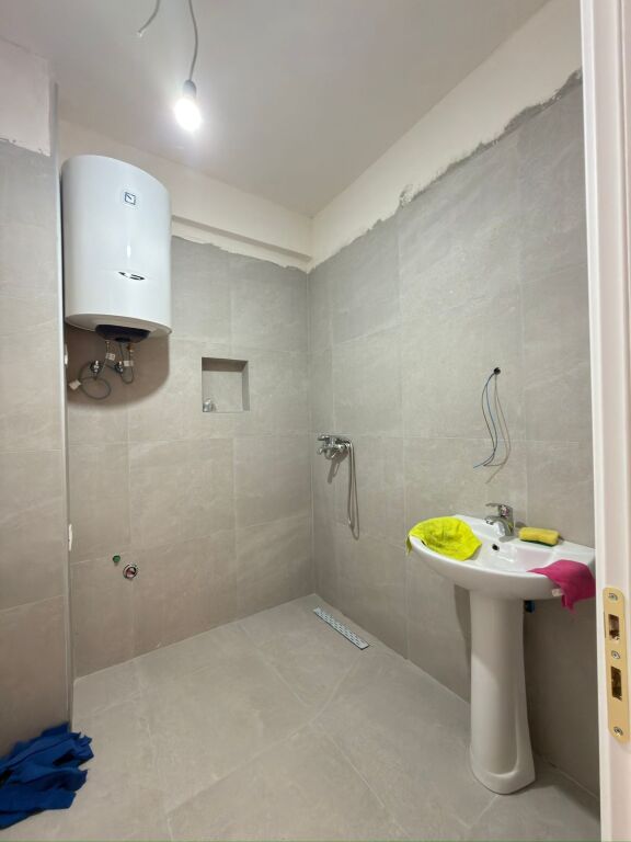 For rent 1+1+parking Empty For Office at Urban Gate Astir 450€