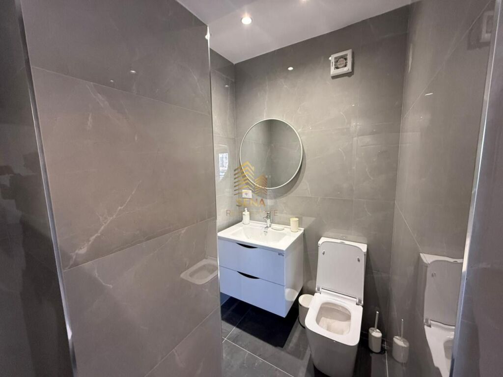 Affitto, Locale commerciale 3+1+2+2blk, Selvia, 1300 Euro/mese