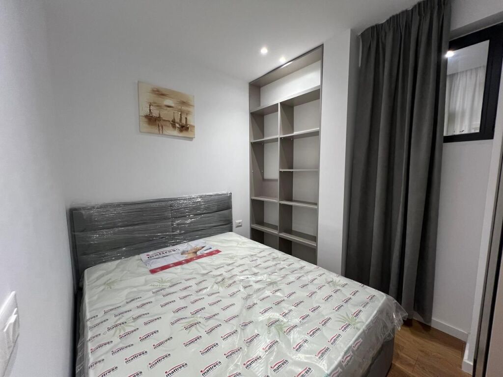 Apartment 1+1 for sale, Paris Commune, 145,000 euros