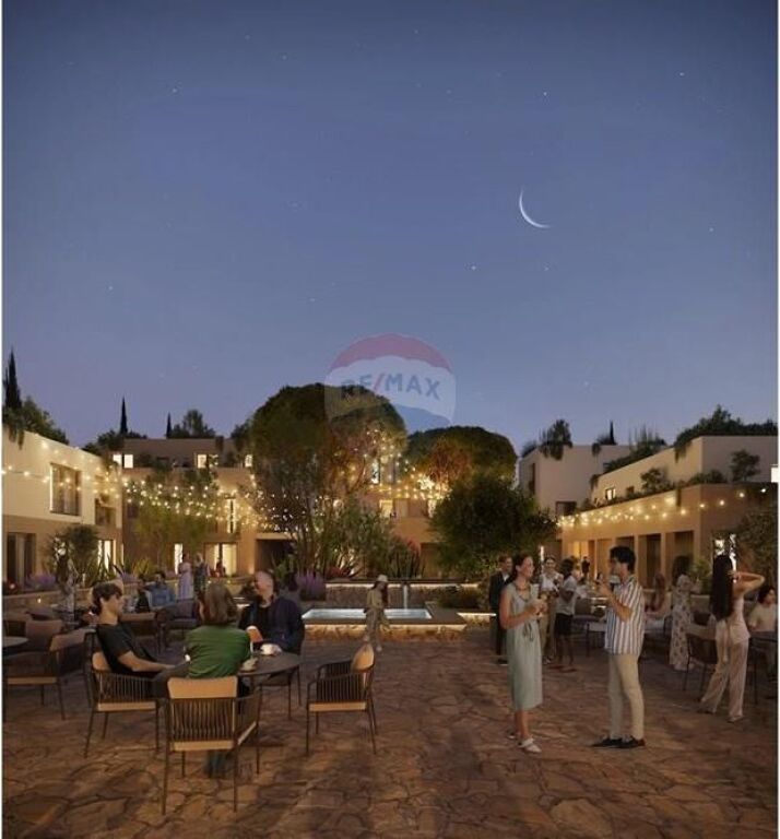 Jon/Appartamento 1+1 con parcheggio in vendita Square Village