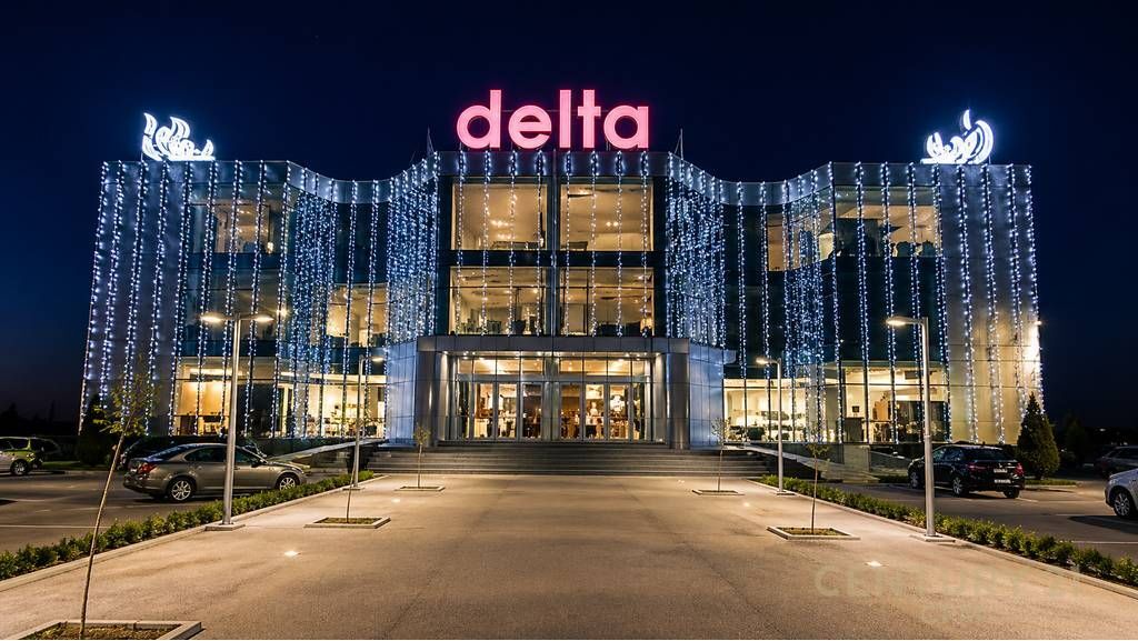 Edificio multifunzionale in vendita, Korce