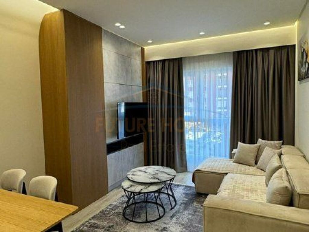 Affitto, Appartamento 1+1 + Posto Auto, Complesso Aura, Via Dritan Hoxha