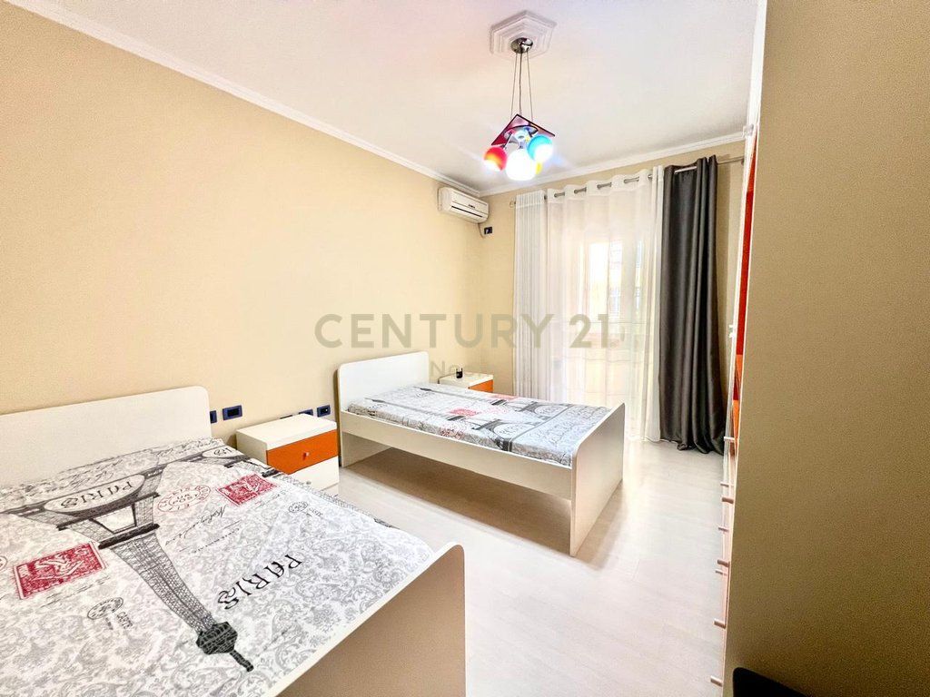 FOR RENT APARTMENT 2+1+2 AT THE PARIS COMMUNE