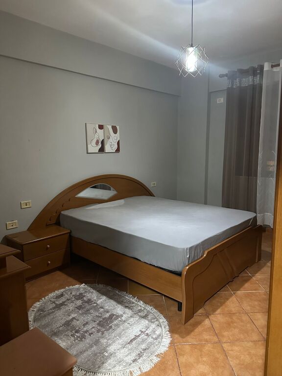 We rent a 2+1 apartment near Myslym Shyri