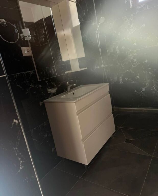 SHTEPI PRIVATE 2+1 ME QERA - ALLIAS, TIRANE