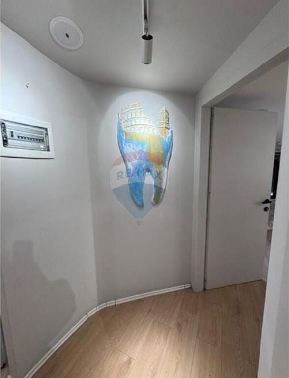 Ambient Zyrash per qira ne Rr.Todi Shkurti, Tregu elektrik i vjeter.