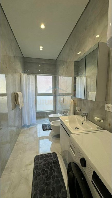 Qera, Apartament 1+1 + Post Parkimi, Kompleksi Aura, Rruga Dritan Hoxha