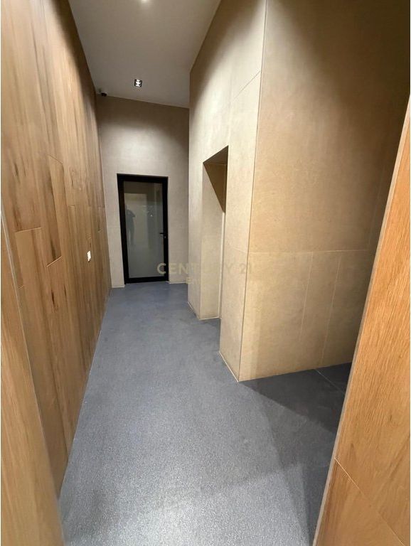 Apartament 1+1 per qira tek Rruga e Kosovarëve 1,000 € /Muaj Sip. Totale  68m2