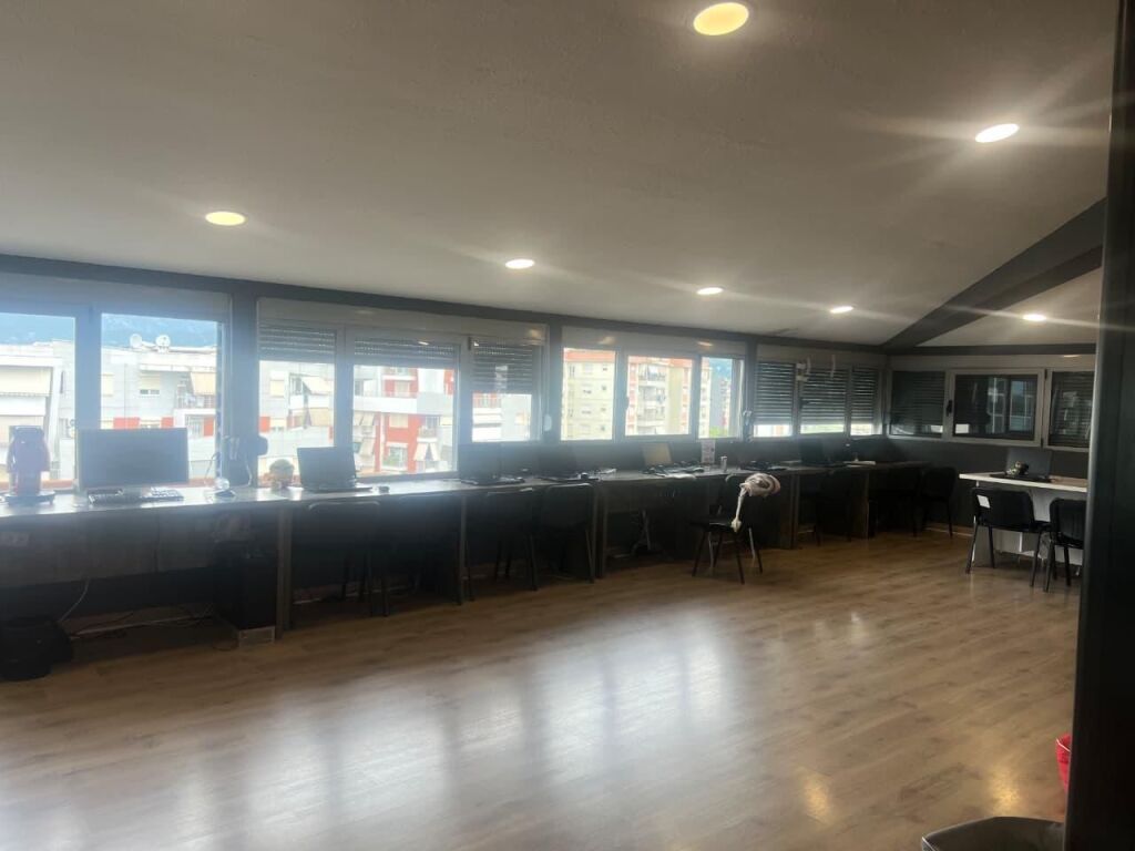 Ufficio in affitto al Mercato Elettrico di Tirana