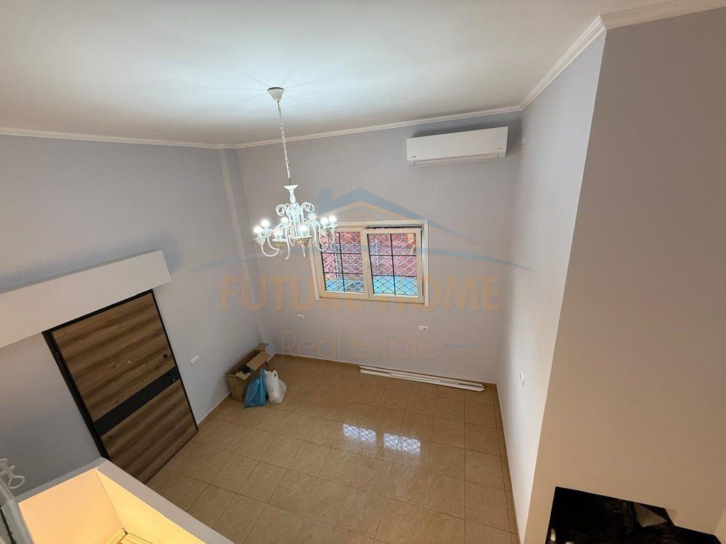 In vendita, Duplex, Via "Shefqet Kuka", Fresk