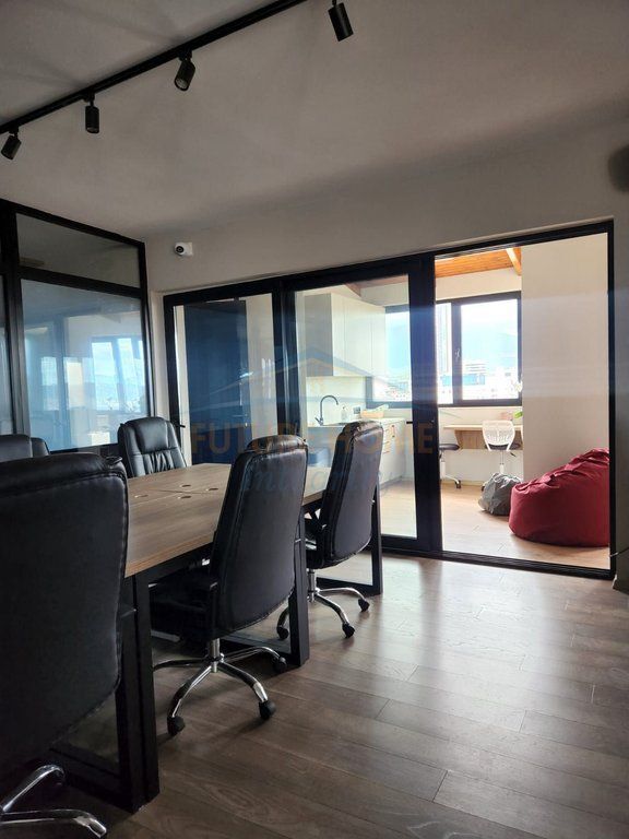 Rent, Office space, Mine Peza Street, Tirana.