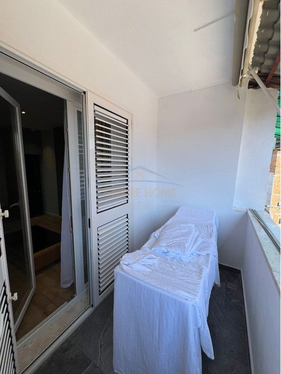 Affitto, Appartamento 1+1, Bllok, Tirana.