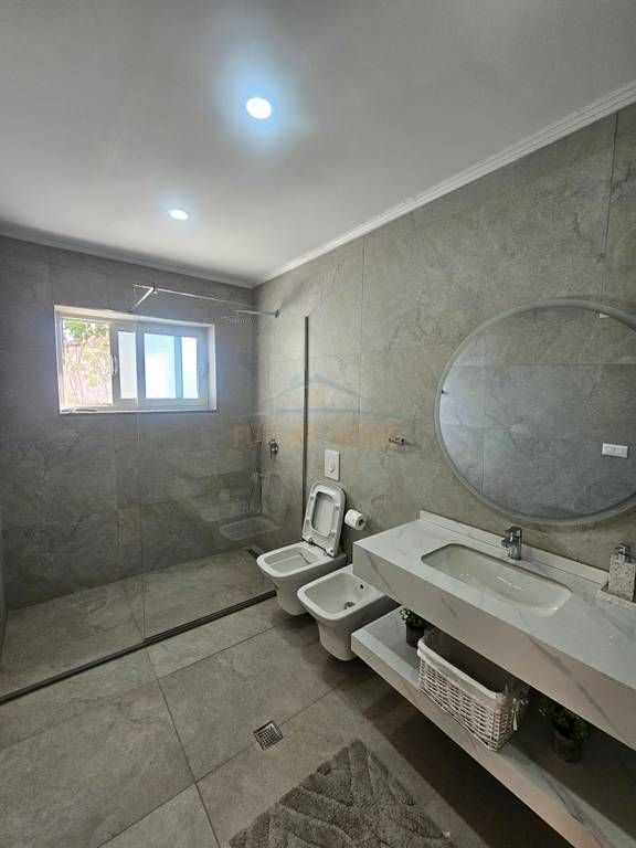 Qera, Apartament 2+1+Post Parkimi,Sauk, Tiranë