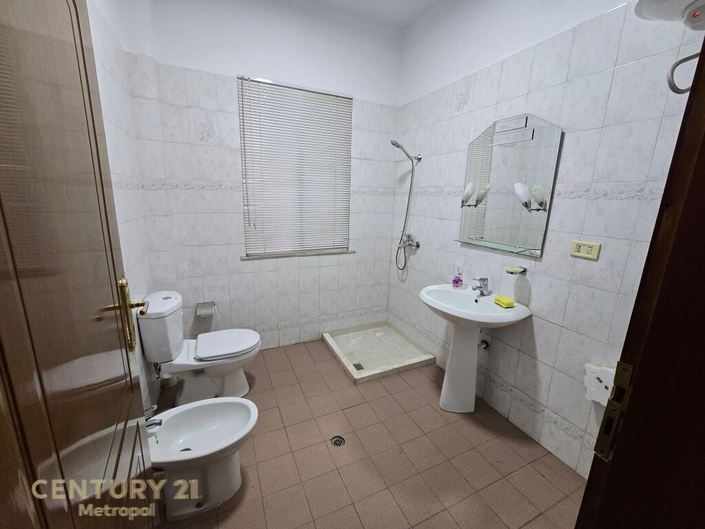 WE OFFER A PRIVATE HOUSE ONE FLOOR 3+1+2 FOR RENT NEAR MYSLYM SHYRI!