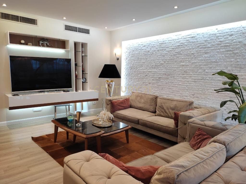 Apartament 3+1+2 per qira te Nobis, Liqeni