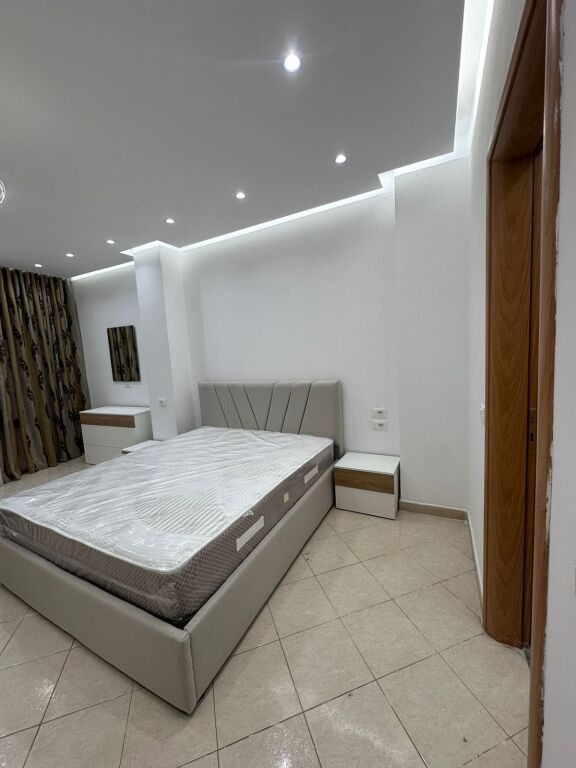 Apartament 2+1+2 Me Qera Astir !