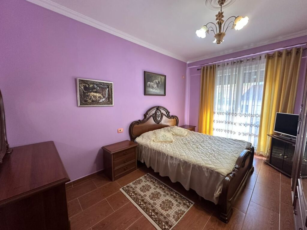 APARTAMENT 1+1 ME QIRA PRANE 21 DHJETORIT 50.000 LEKE