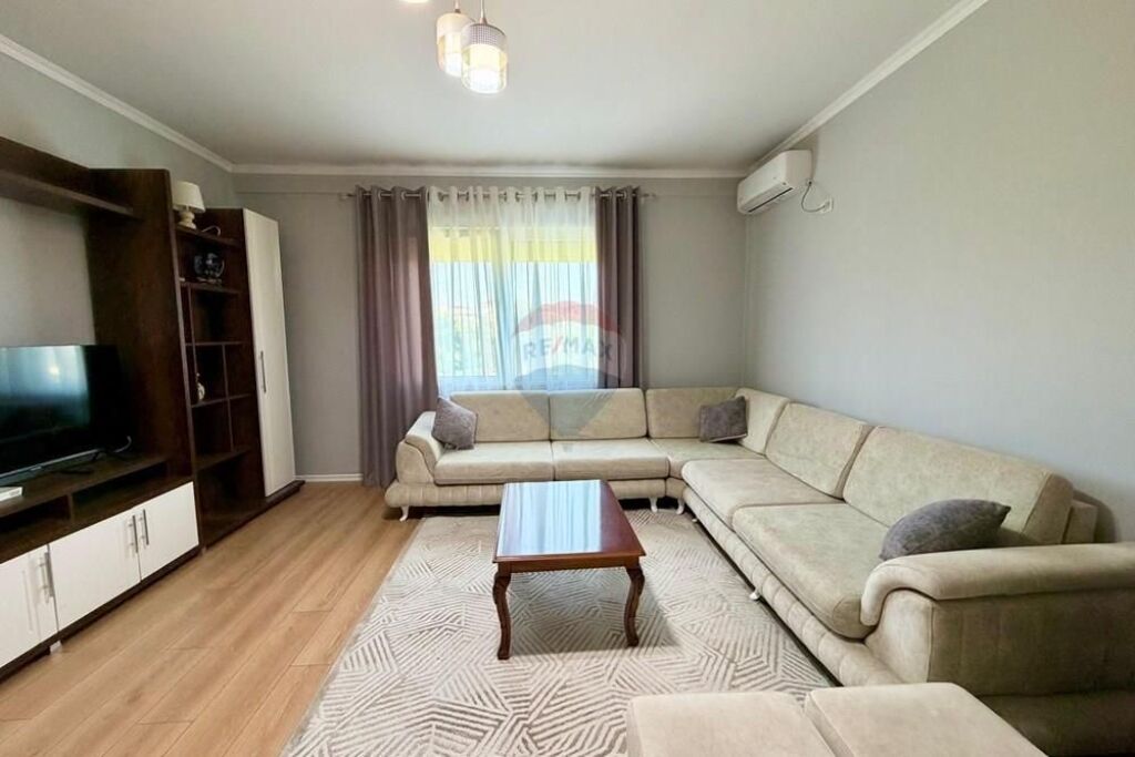 APARTAMENT 2+1+2 TEK KOPSHTI BOTANIK !