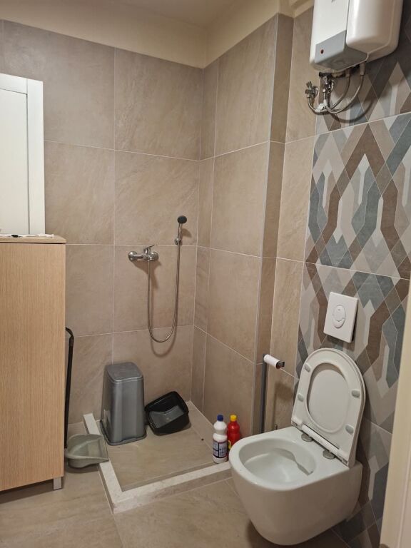 🏠 Ufficio in Affitto 69m² &amp; 1 Posto Auto (📍Astir / Green City)🔥 Super opportunità || Pronto per la tua attività ✨️ 50,000 Lekë / Mese 💶