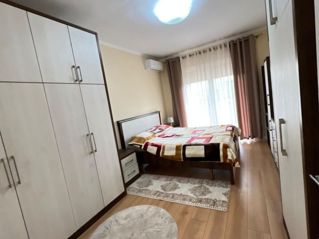 🌿APARTAMENT 2+1+2 me dy ballkone + PARKIM ME QIRA – KOPSHTI BOTANIK! 🌿