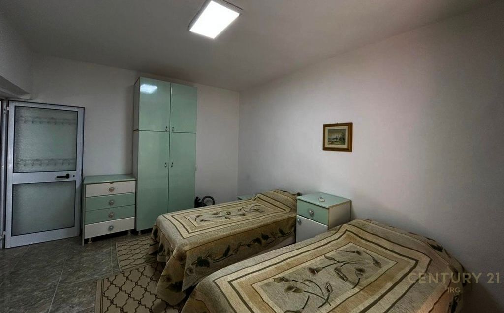 Appartamento 2+1 in affitto in via Dibra