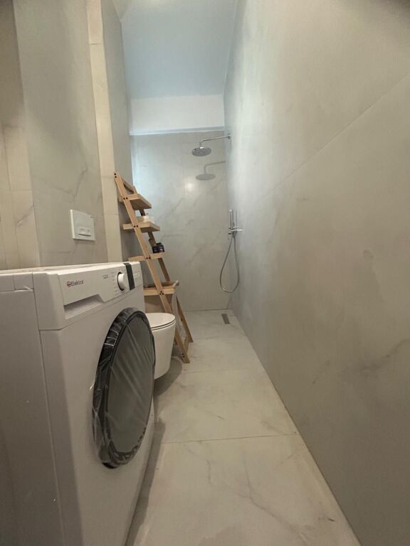 Garsoniere me qera 350€ Fresk